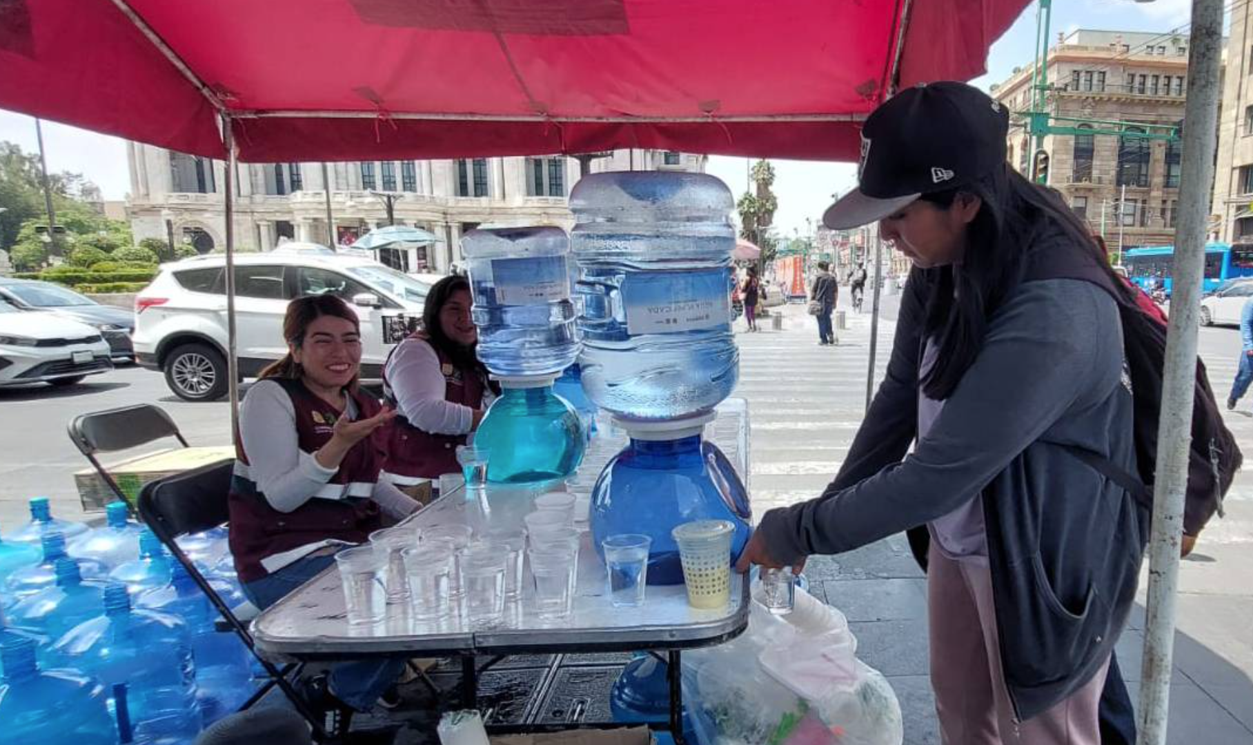 Instalan puntos de hidratación en la CDMX